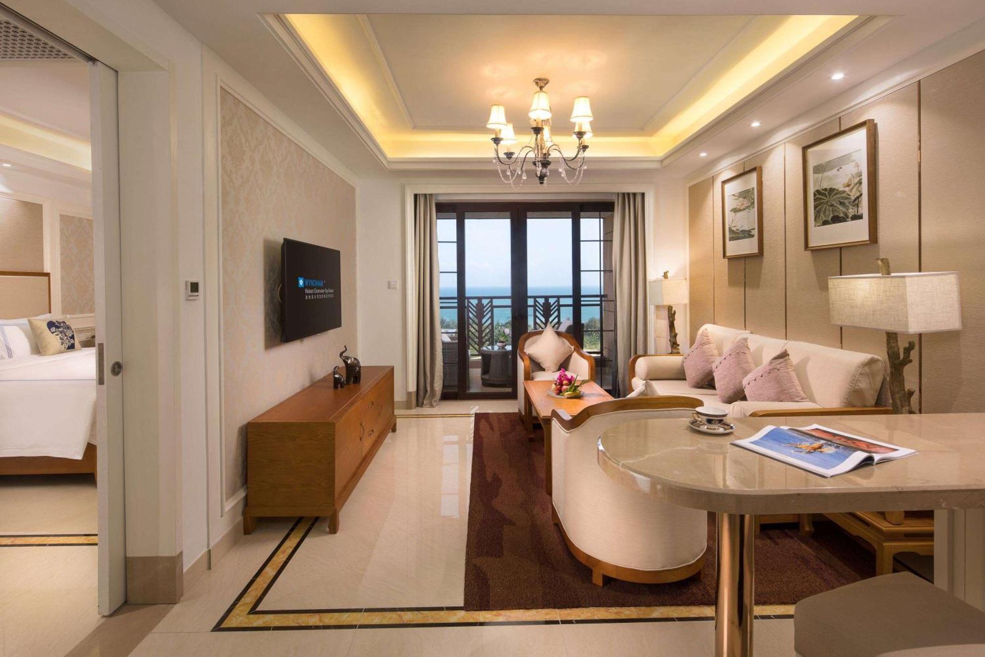 Wyndham Hainan Clearwater Bay Resort Lingshui  Exterior photo