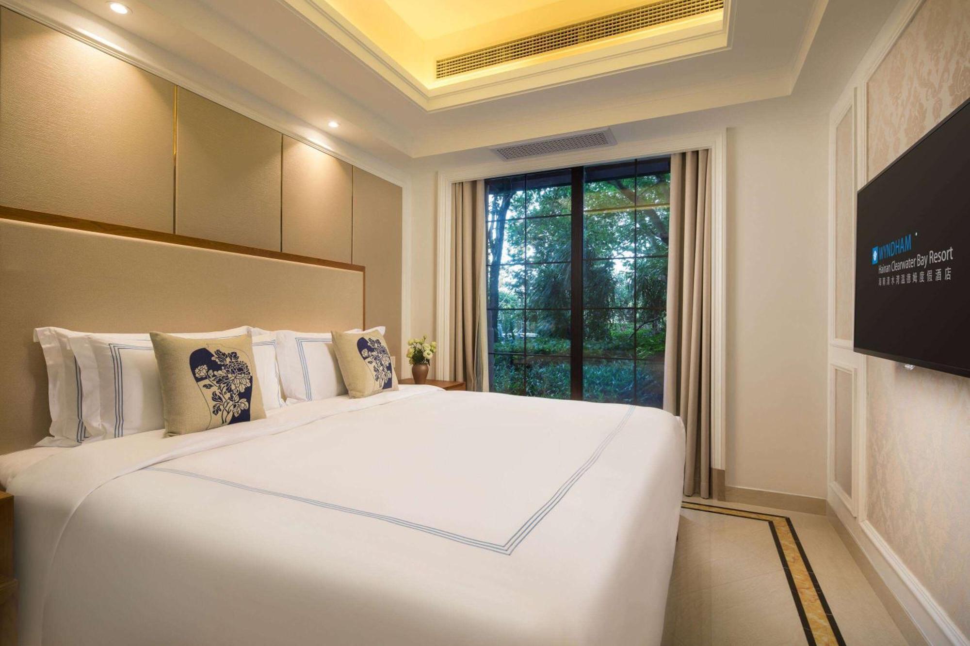 Wyndham Hainan Clearwater Bay Resort Lingshui  Exterior photo